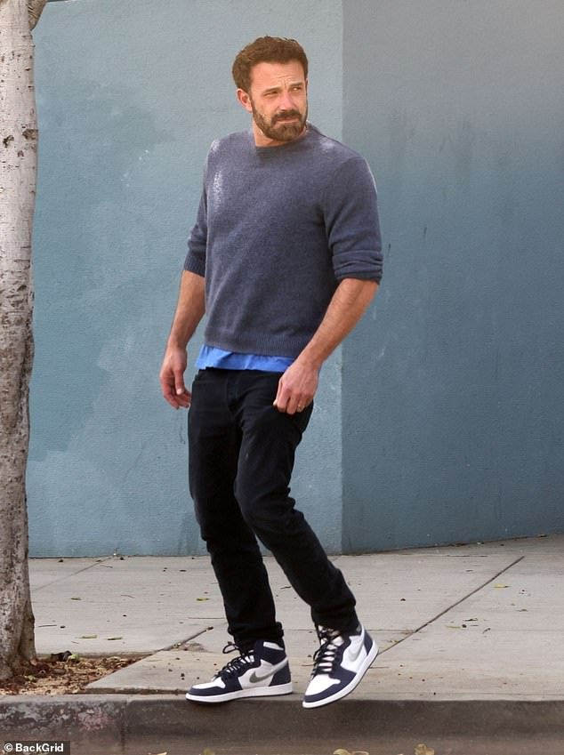 Ben Affleck Receives Parking Ticket and Struggles to Move Car as Jennifer Lopez Departs Photography Studio in LA Following ‘Tense’ Discussion