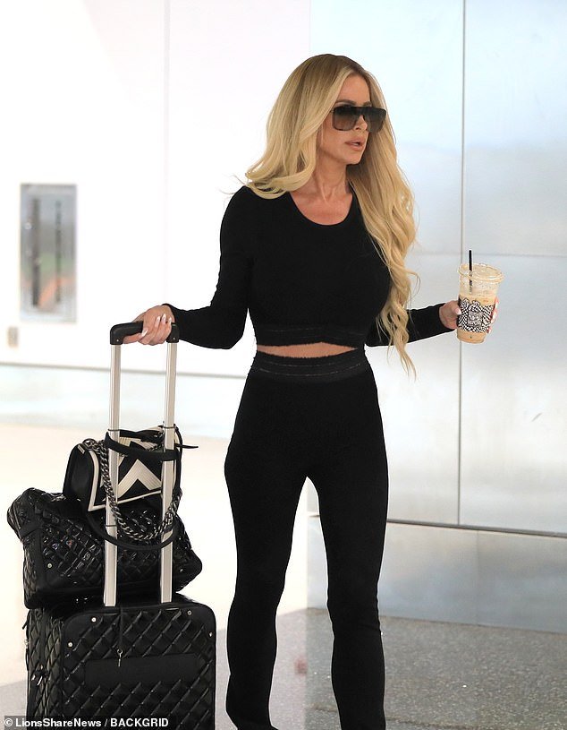 Kim Zolciak Remains Elusive About Chet Hanks Romance Speculations While Her Daughter Brielle Expresses Displeasure, Amidst Escape from Kroy Bierman Body-Cam Divorce Controversy During Mexico Trip