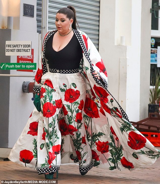 Francesca Packer Looks Stunning in Dolce & Gabbana Outfit for Dinner Date with Boyfriend in Coogee