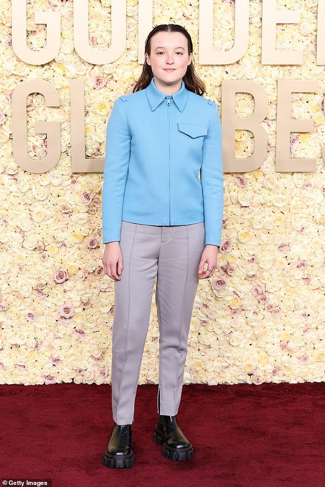 Bella Ramsey Stuns on the Red Carpet at the 2024 Golden Globes in a Budget-Friendly Ensemble, Garnering Praise from Jodie Foster as a Standout of Her Generation