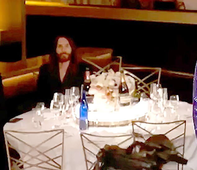 Jared Leto Fans React Hilariously as the Star Gets “Abandoned” on an Empty Table at the Golden Globes: “What Kind of Team Bonding Exercise Was He Planning?”