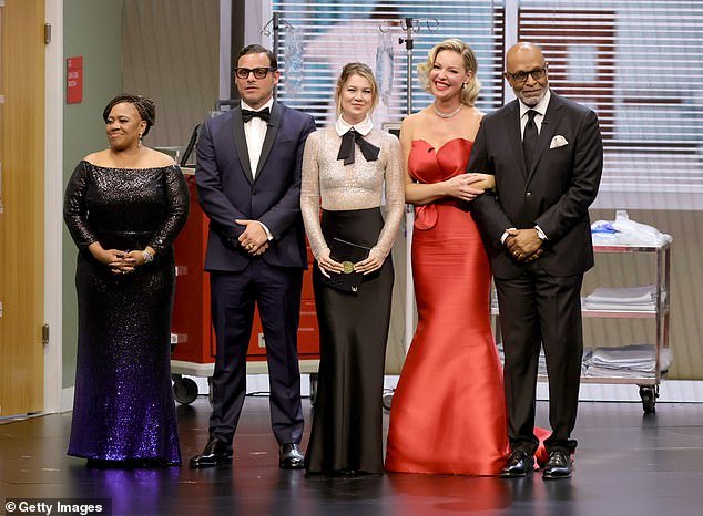 Katherine Heigl Reunites with Ellen Pompeo and Grey’s Anatomy Cast at Emmys 2024, Ending 14-Year Hiatus Following Past Feud Rumors