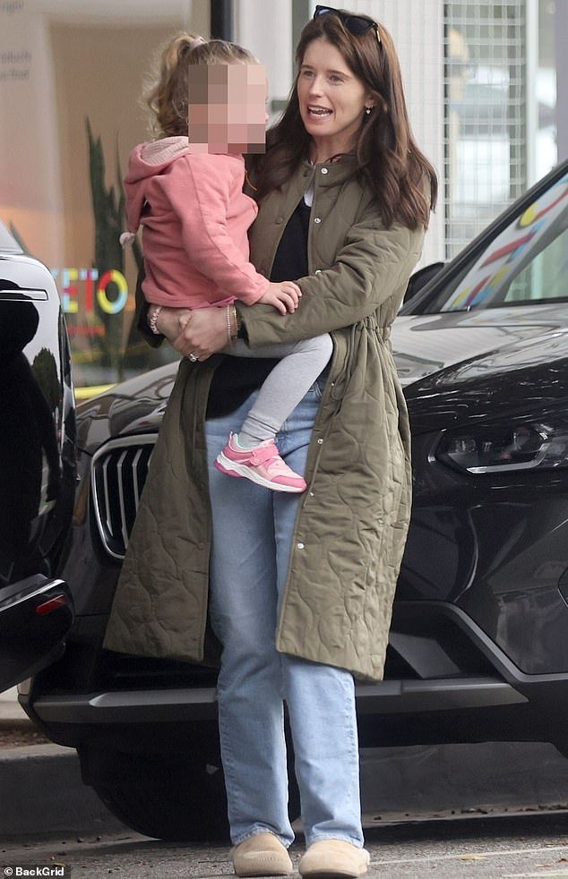 Katherine Schwarzenegger Spotted in LA with Three-Year-Old Daughter Lyla, While Father Arnold Schwarzenegger Faces Detention at Munich Airport Over Unregistered Luxury Watch