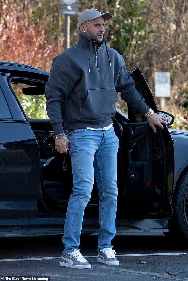 Kyle Walker downplays Lauryn Goodman romance, friends say it was brief and casual despite fathering two children with her: “There was no serious relationship”