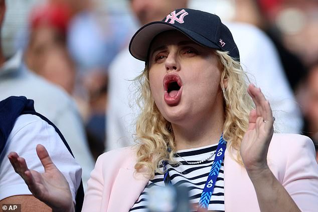 Rebel Wilson passionately supports Alex de Minaur at the Australian Open, unleashing her vocal power