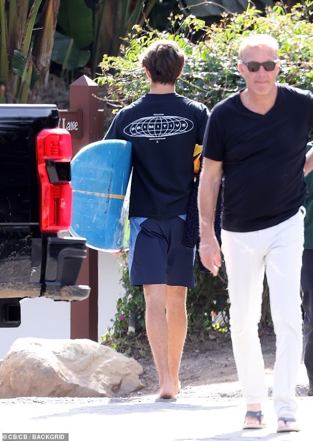 Kevin Costner spends quality time with his surfing son Hayes, 15, in ...