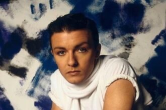 Fans are wild for Ricky Gervais’ unrecognizable New Romantic style from his 1980s pop career resurfacing online