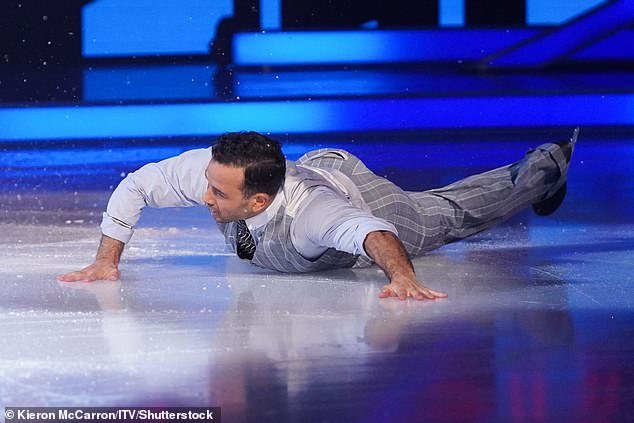 Are Dancing On Ice Fans Concerned About the Show’s Safety After Multiple Falls and Injuries This Season, Including Greg Rutherford and Roxy Shahidi?