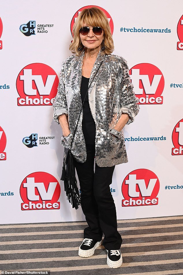 Lulu, 76, Makes Stylish Appearance at TV Choice Awards After Announcing Retirement from Touring