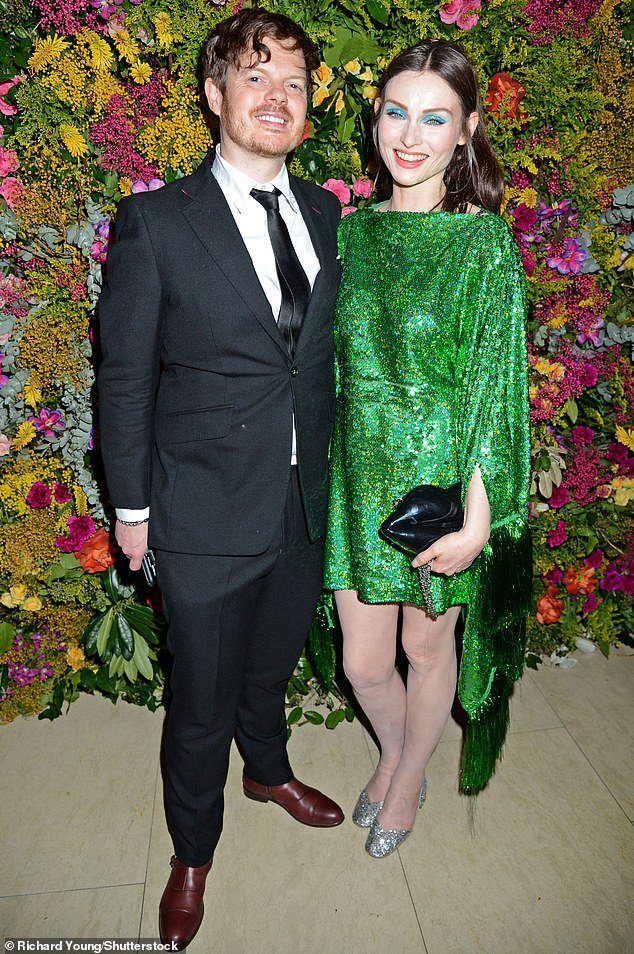 Sophie Ellis-Bextor shines in emerald sequinned mini dress at Vogue ...