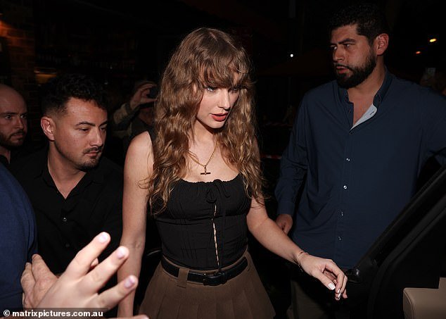 Taylor Swift Dines at Pellegrino 2000 during Australian Tour in Sydney’s Surry Hills