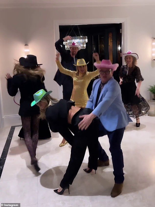 Amanda Holden steals the show in a bright yellow cowboy hat as she ...