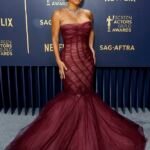 81685419 13122995 Halle Bailey looked incredible at the 2024 SAG Awards on Saturda a 79 1708835214927