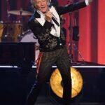 Dancing On Ice viewers criticize Sir Rod Stewart, 79, for performance with Jools Holland, 66, following album release: ‘I love Rod, but this performance is disappointing’