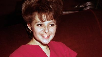Brenda Lee’s Age When She Sang ‘Rockin’ Around The Christmas Tree’ Surprises Many