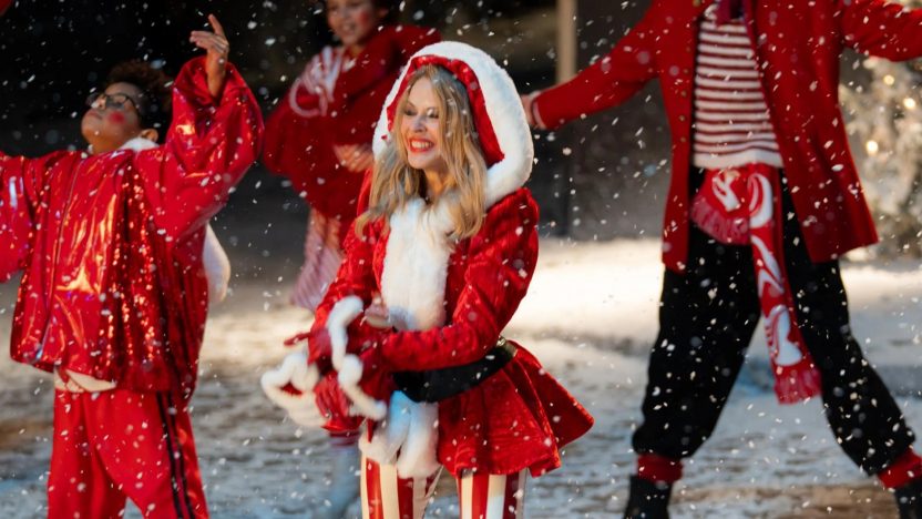 Kylie Minogue Pulls Ahead of Wham! in Christmas Number One Race