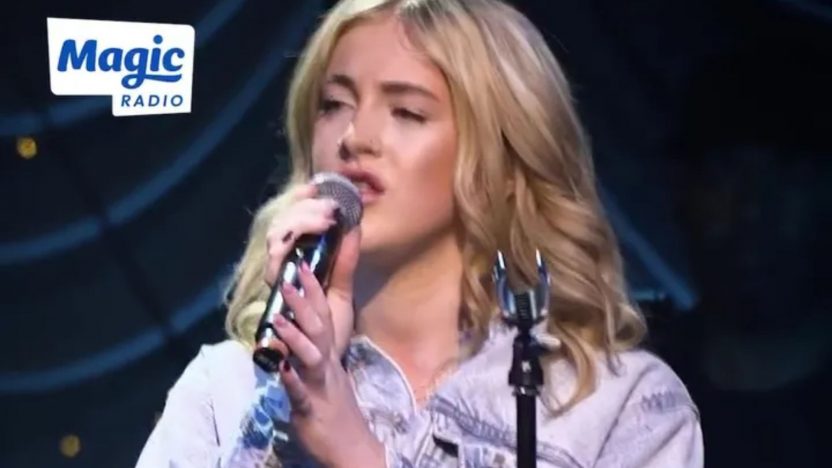 Nepo Daughter of Brit Pop Star Stuns Fans with Her Voice – Guess Her Famous Dad?