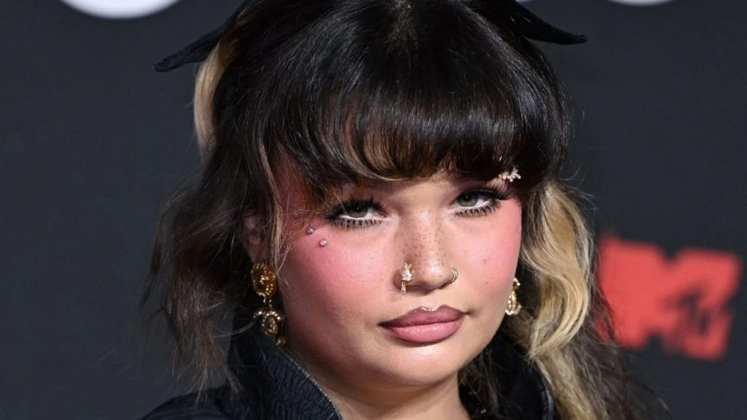 Lola Young Returns to Instagram After Career Break and Canceled Tour