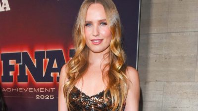 Nepo-Baby, 27, Resembles Supermodel Mum, 71, on LA Red Carpet — Guess Her Famous Parent!